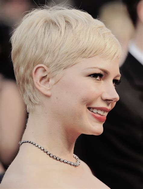 michelle williams short hair.